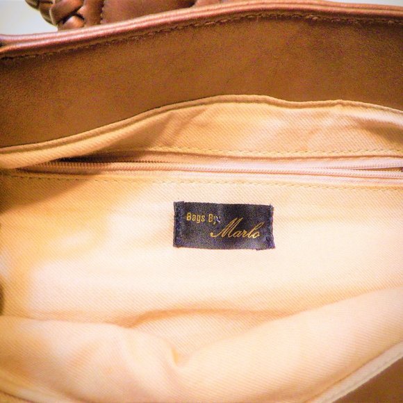 ~~~ MARLO ~~~ Bag, Roomy, Comfortable, EASY to Wear - Picture 3 of 3